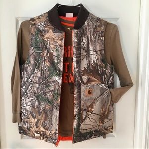 Carhartt camo/orange reversible vest and T-shirt